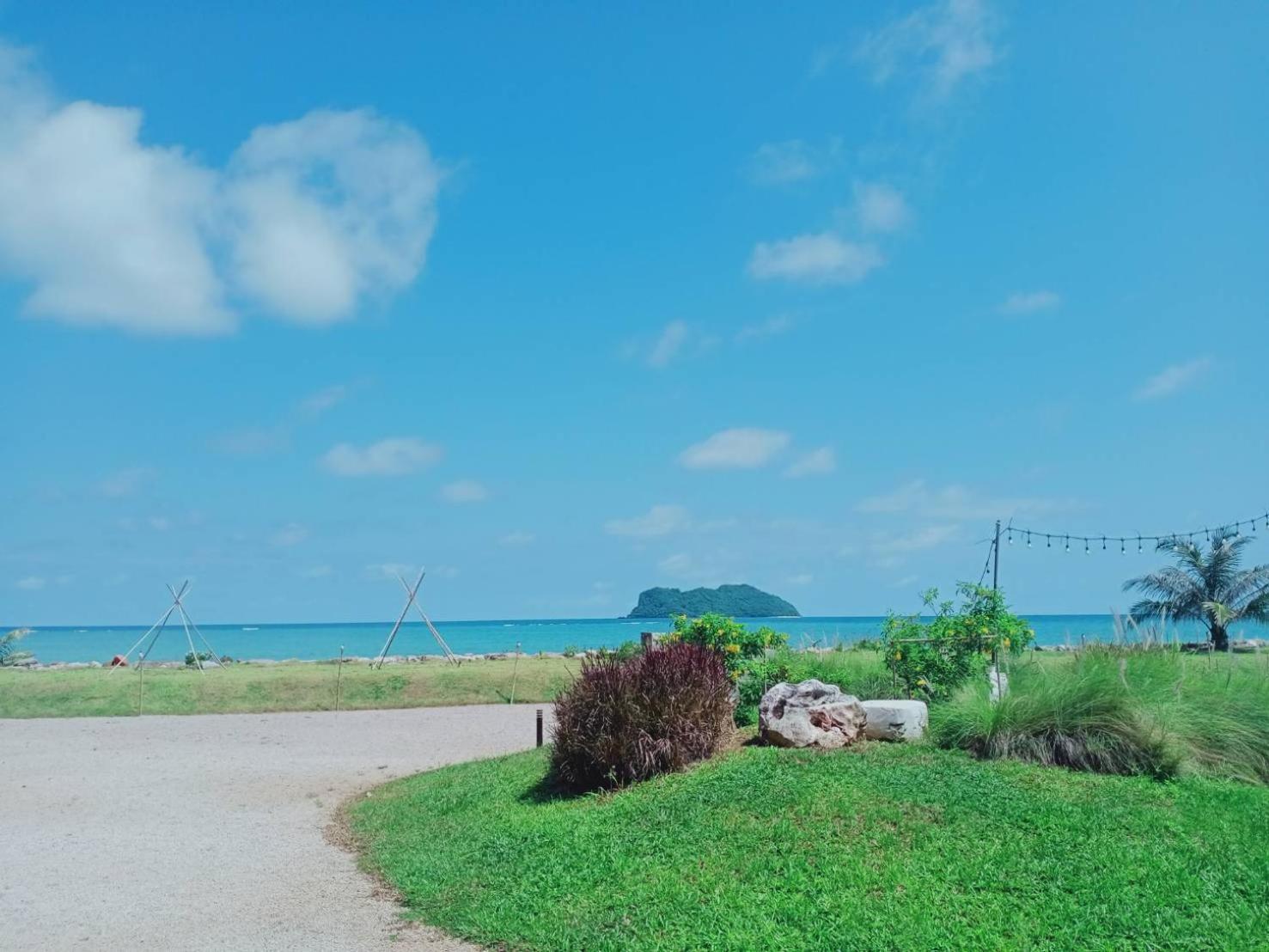 The Beach Resort & Residence - Sha Plus Pathiu Exterior photo